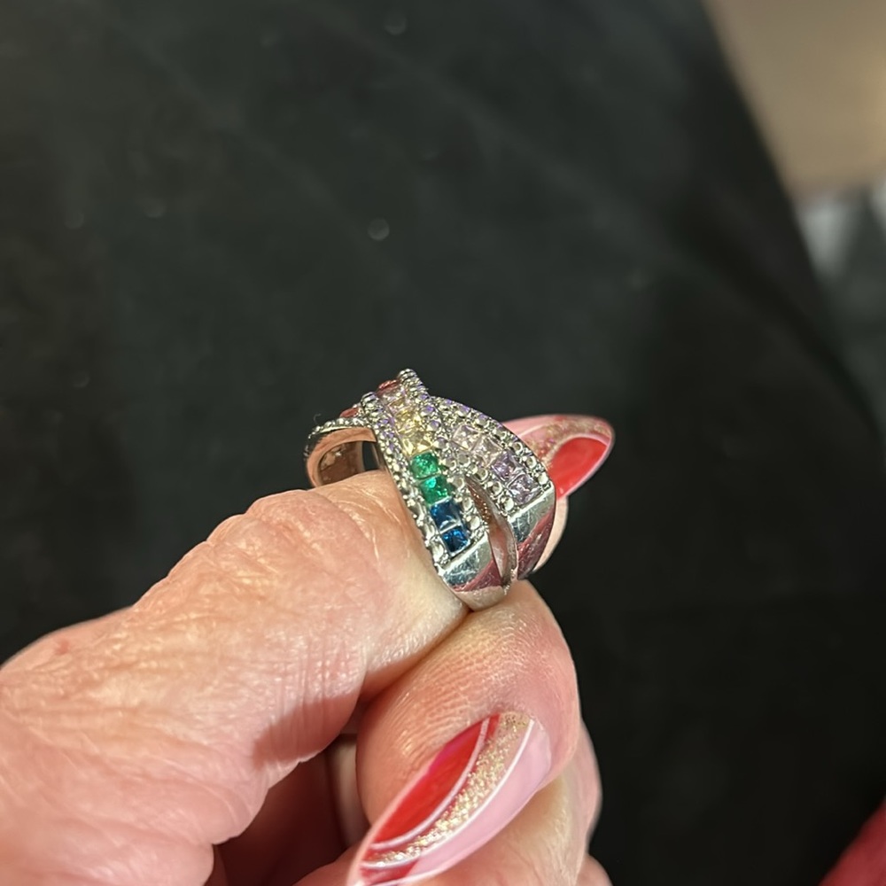 Ring - Picture 2 of 4